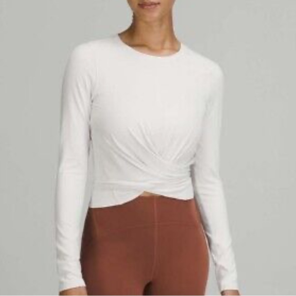 Lululemon top